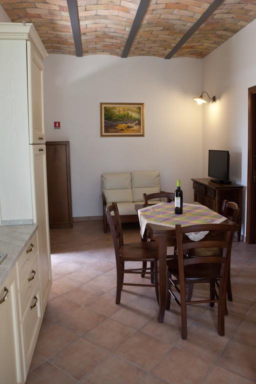 Residence Colle Veroni Mosciano SantʼAngelo Pokój zdjęcie